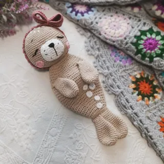 Foca de ganchillo para bebé