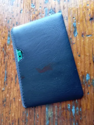 Attrezzo multiuso tascabile