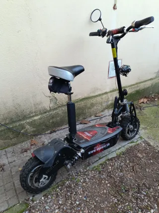 Patinete eléctrico con asiento