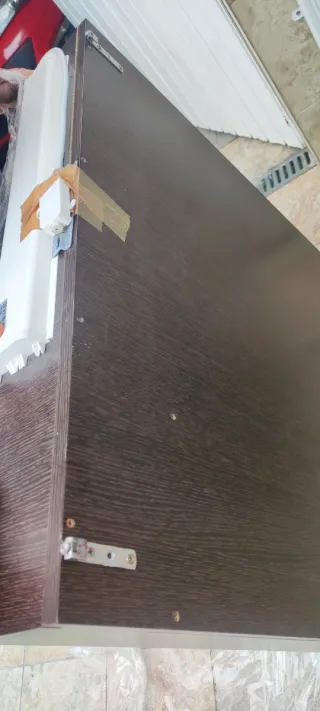 Armario nuevo con espejo color wengue