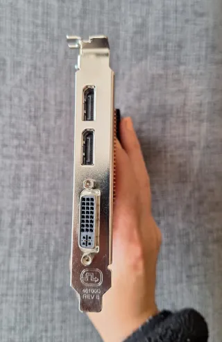 Tarjeta Gráfica AMD FirePro W5000