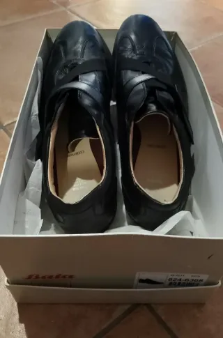 Scarpe uomo Bata nere