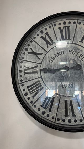 Reloj de Pared Grand Hotel de 60cm de diametro