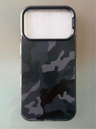 Funda iPhone 17 Pro Camuflaje