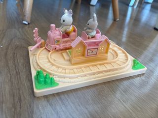Parque de atracciones Sylvanian Families con tren