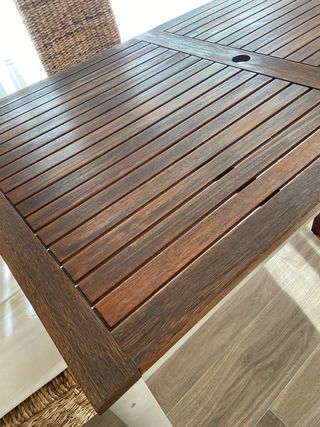 Tavolo da giardino in legno e alluminio