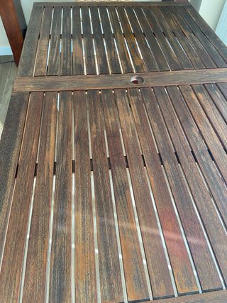 Tavolo da giardino in legno e alluminio