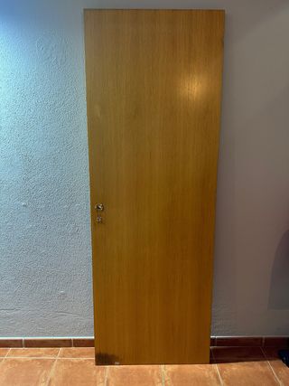 Puerta de madera