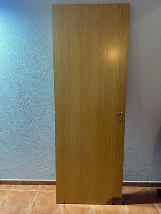 Puerta de madera