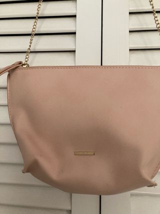 Bolsito Bershka rosa pálido