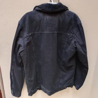 Cazadora vaquera Zara borreguito negra