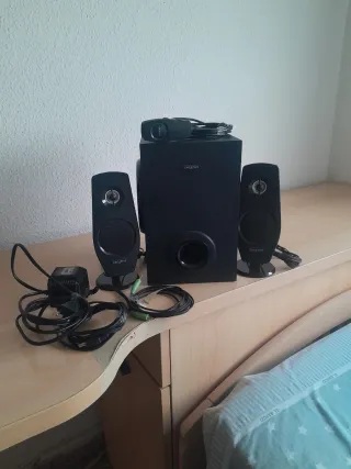 Altavoces Creative Negro 2.1