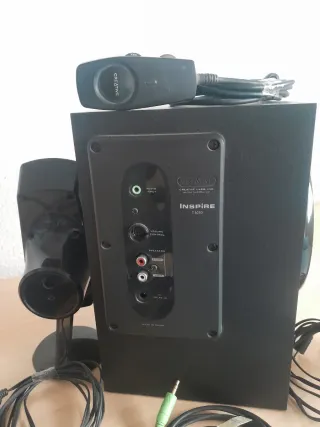 Altavoces Creative Negro 2.1