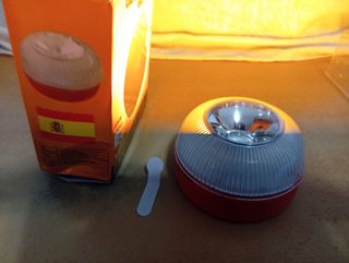 Luz de Emergencia Señal V16