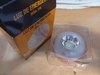 Luz de Emergencia Señal V16