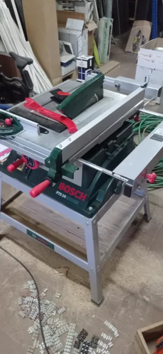 Sierra de mesa Bosch PTS 10