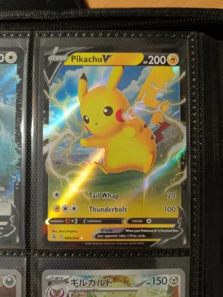 Carta Pokémon Pikachu V