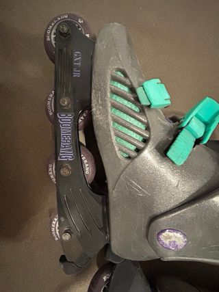 Patines en línea Boomerang Roller regalo rodillera