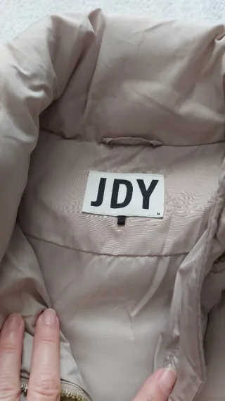 Chaqueta acolchada beige