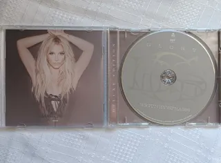 Britney Spears - Glory (Deluxe Edition) CD
