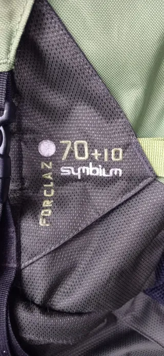 Mochila Forclaz 80L con funda impermeable