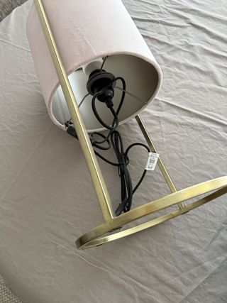 Candeeiro de mesa metal dourado abat-jour rosa