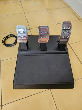 Volante y Pedales Thrustmaster T150 Pro