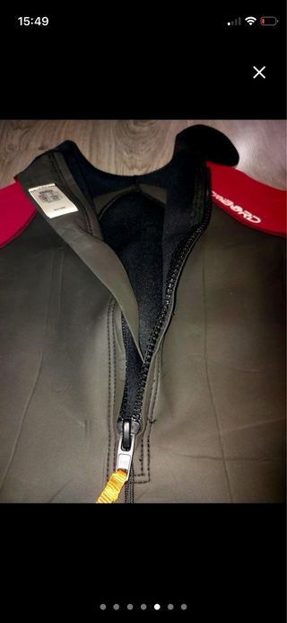 Neopreno corto mujer negro/rojo