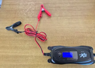 Caricabatterie Auto XS con Display