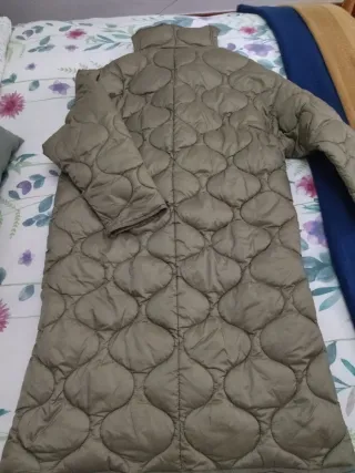 Cazadora larga acolchada verde Mango