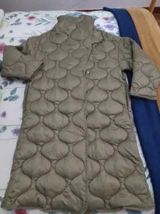 Cazadora larga acolchada verde Mango