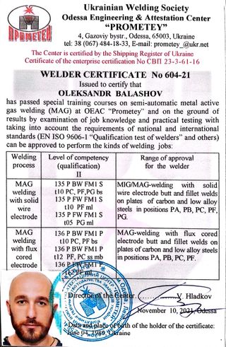 Soldador profesional con certificado ISO.