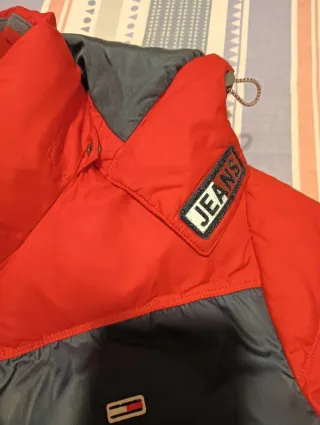 Cazadora Tommy Hilfiger Roja y Blanca