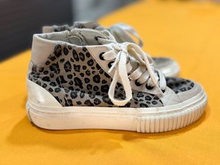 Botas Zara estampado leopardo talla 34