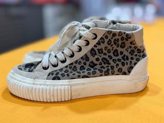 Botas Zara estampado leopardo talla 34