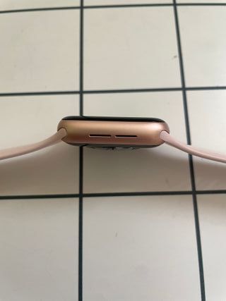Apple Watch 4 oro Rosa perfettamente funzionante