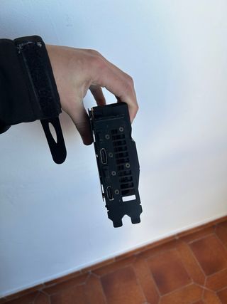 Tarjeta Gráfica ASUS Radeon RX 5500 XT