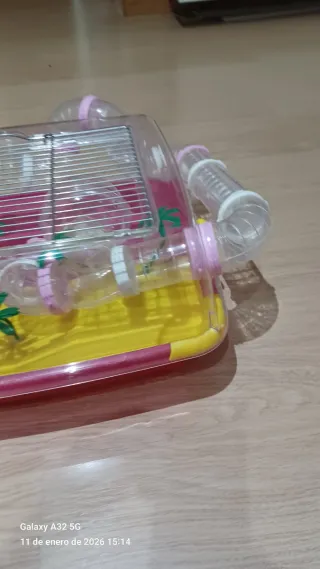 Jaula Hamster con Tubos y Rueda y pelota .