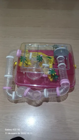 Jaula Hamster con Tubos y Rueda y pelota .