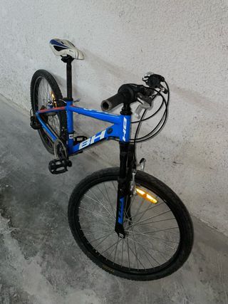Bicicleta BH azul