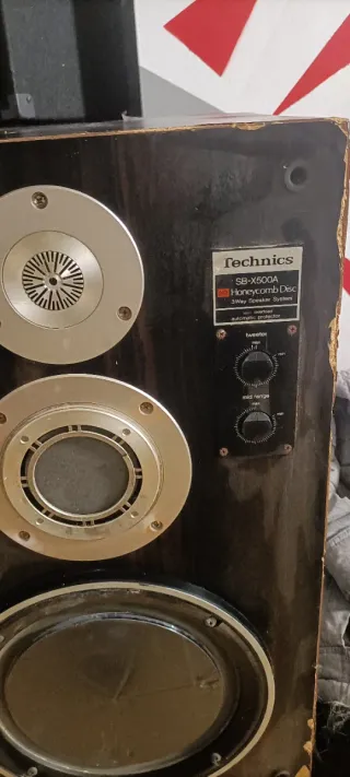 Altavoces Technics Negros y Plateados