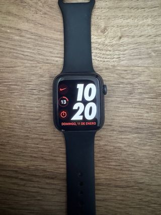 Apple Watch SE 1ª Gen Negro 44mm