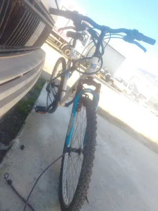 Bicicleta Romester Blanca y Azul