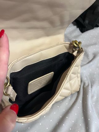 Bolso Zara acolchado cadena dorada