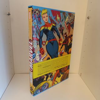 HISTORIA DEL UNIVERSO MARVEL TREASURY EDITION