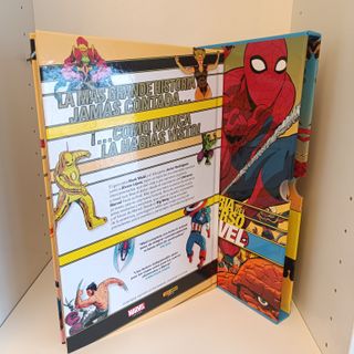 HISTORIA DEL UNIVERSO MARVEL TREASURY EDITION