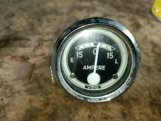 Batteria Amperometro Usati