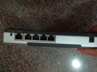 Router Conceptronic 4 puertos