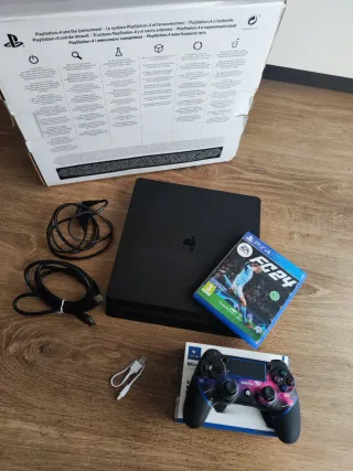 PS4 + Mando + FIFA 24