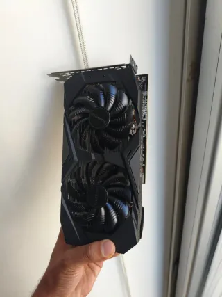 Tarjeta Gráfica Gigabyte RTX 2060 6GB